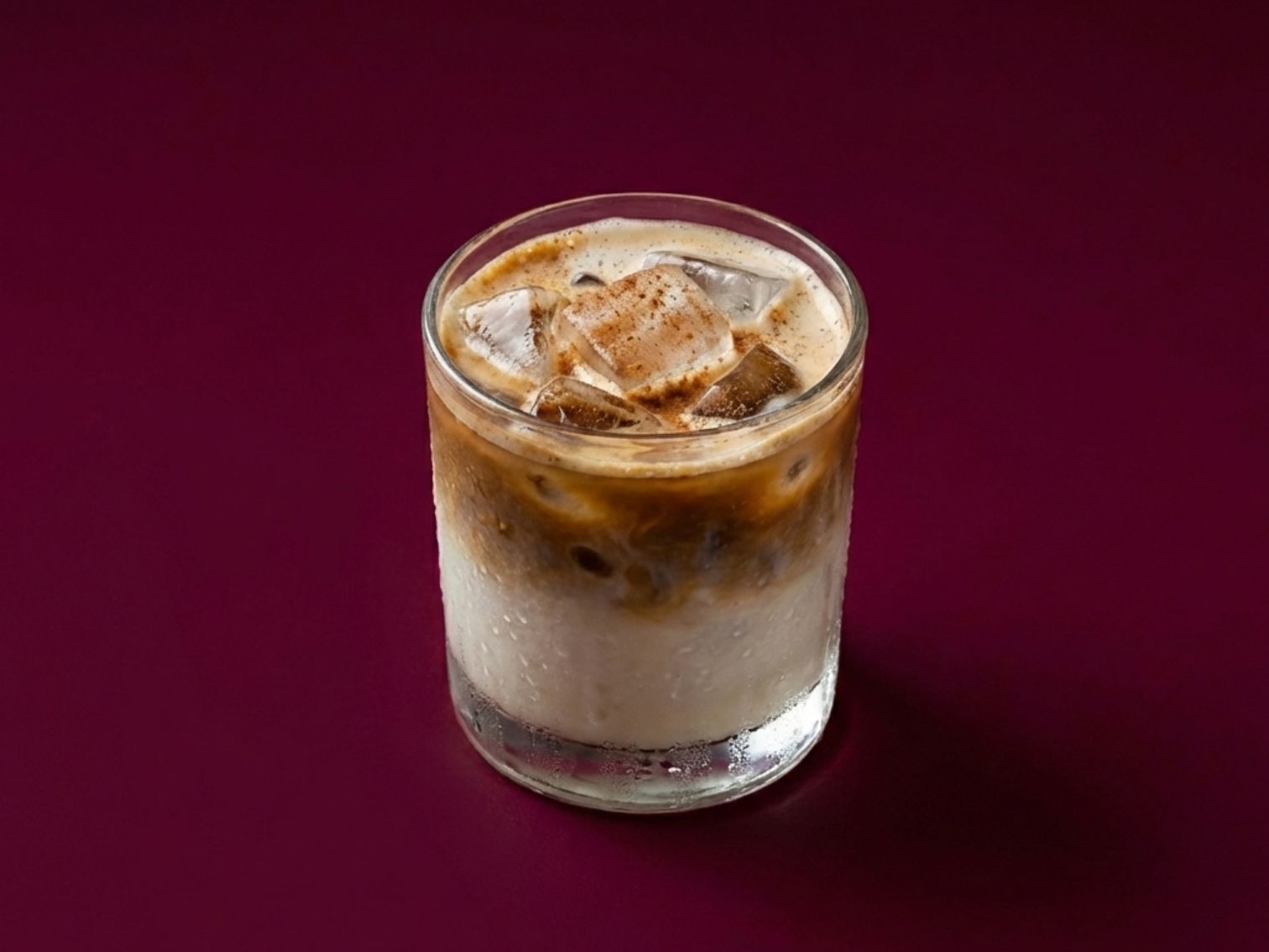 Iced Almond Latte (Buzlu Badem Lattesi) Tarifi